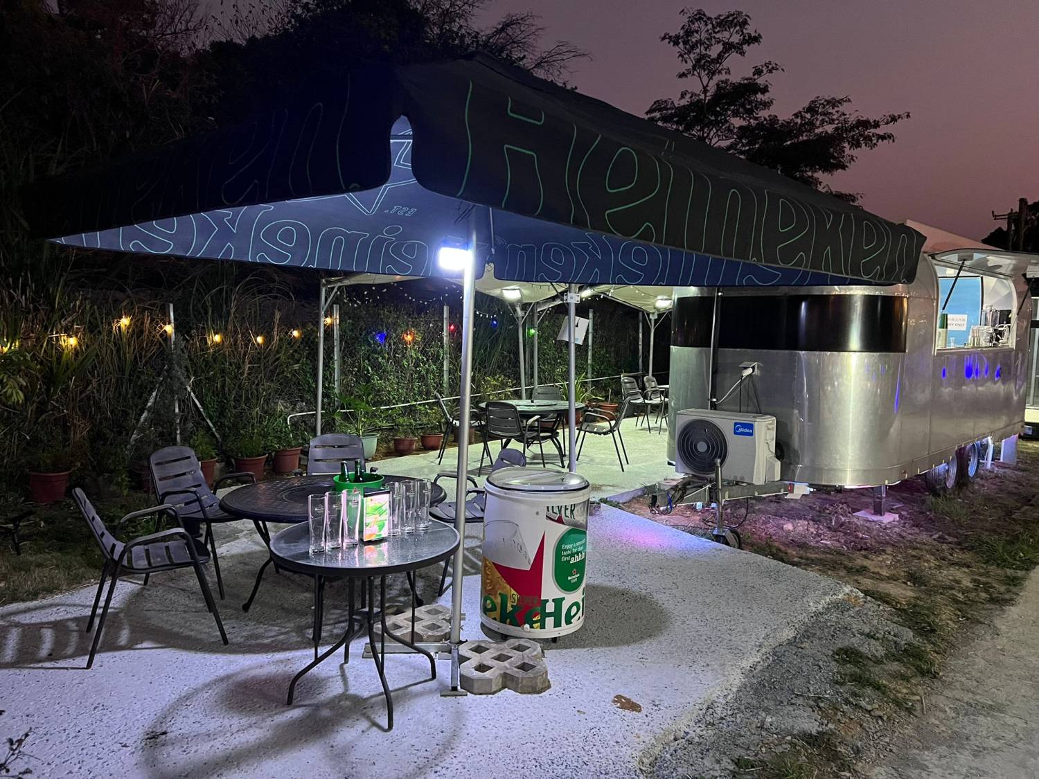 【STARRY SKY BAR】DAY CAMPING ( 2-10 pax )14:00 - 22:00