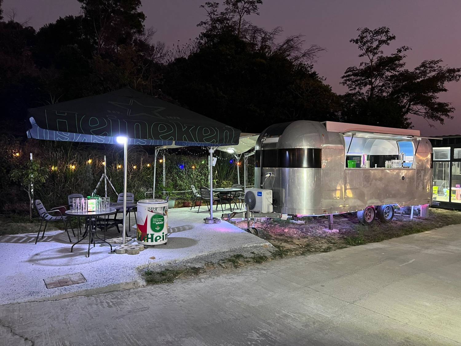 【STARRY SKY BAR】DAY CAMPING ( 2-10 pax )14:00 - 22:00
