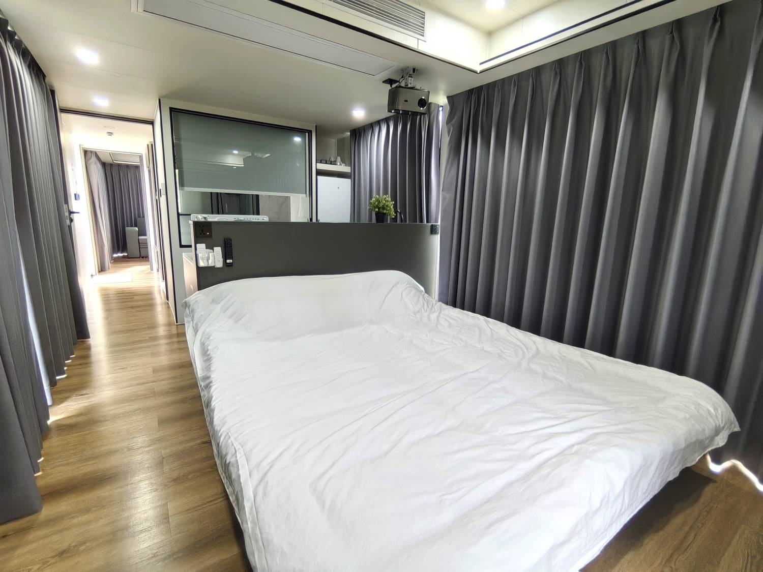 【 Luxury Style LX 】Starship LX < 2-4 pax >