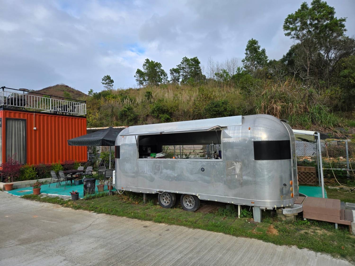【STARRY SKY BAR】DAY CAMPING ( 2-10 pax )14:00 - 22:00
