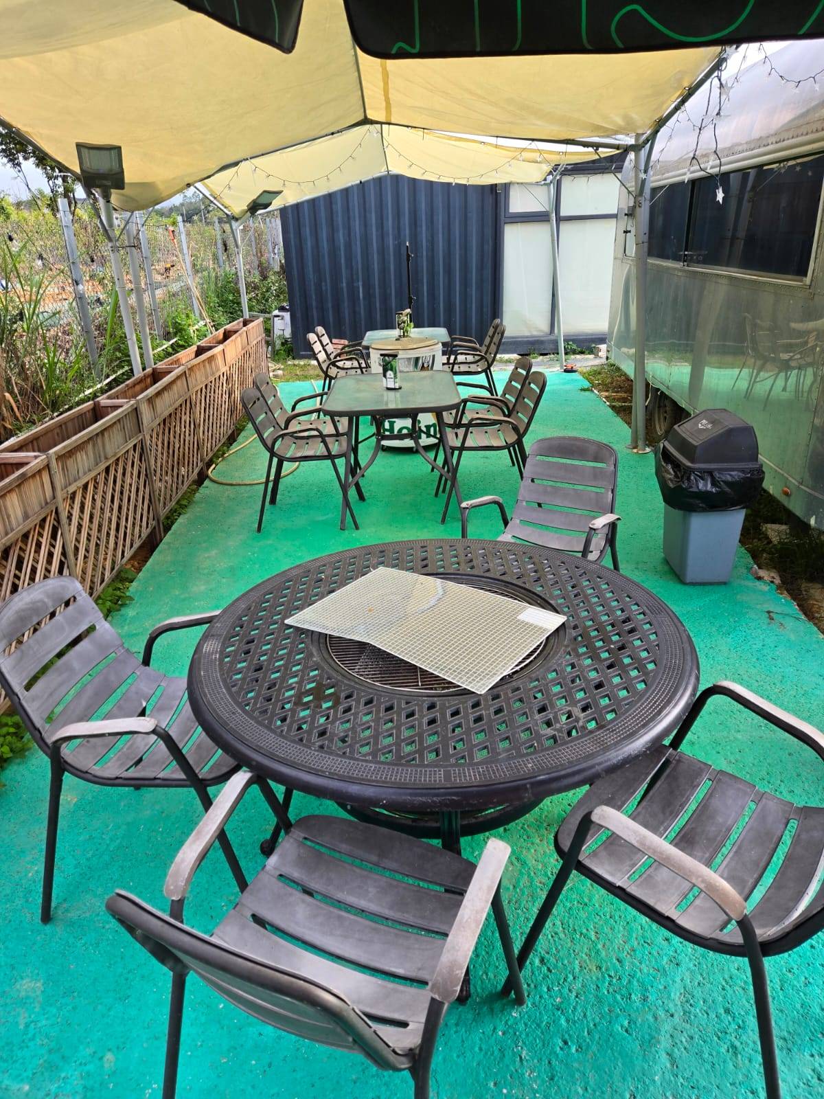 【STARRY SKY BAR】DAY CAMPING ( 2-10 pax )14:00 - 22:00