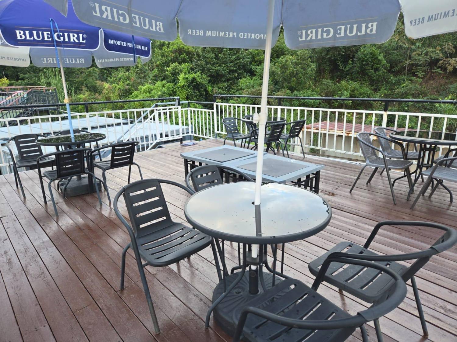 【STARRY SKY BAR】DAY CAMPING ( 2-10 pax )14:00 - 22:00