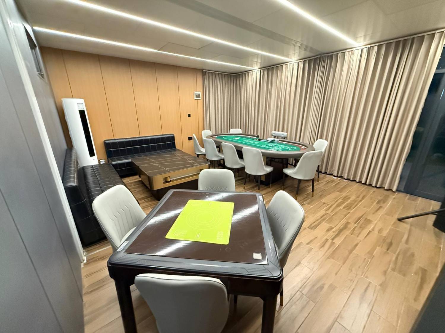 【STARRY SKY BAR】DAY CAMPING ( 2-10 pax )14:00 - 22:00