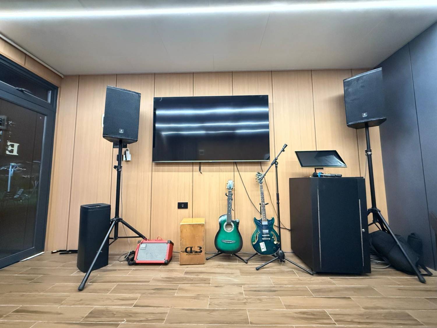 【STARRY SKY BAR】DAY CAMPING ( 2-10 pax )14:00 - 22:00